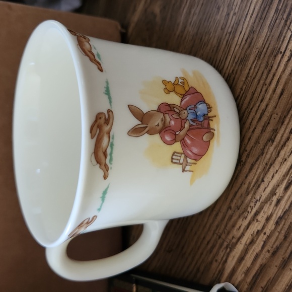 Vintage Bunnykins Cup and Bowl Set by Royal Dalton - Picture 4 of 9